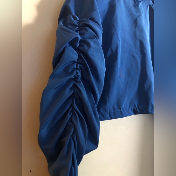 Nylon crop top 10 - Picture 3 of 3